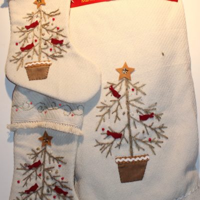 Traditional Christmas Tree Skirt & 2 Stockings Set