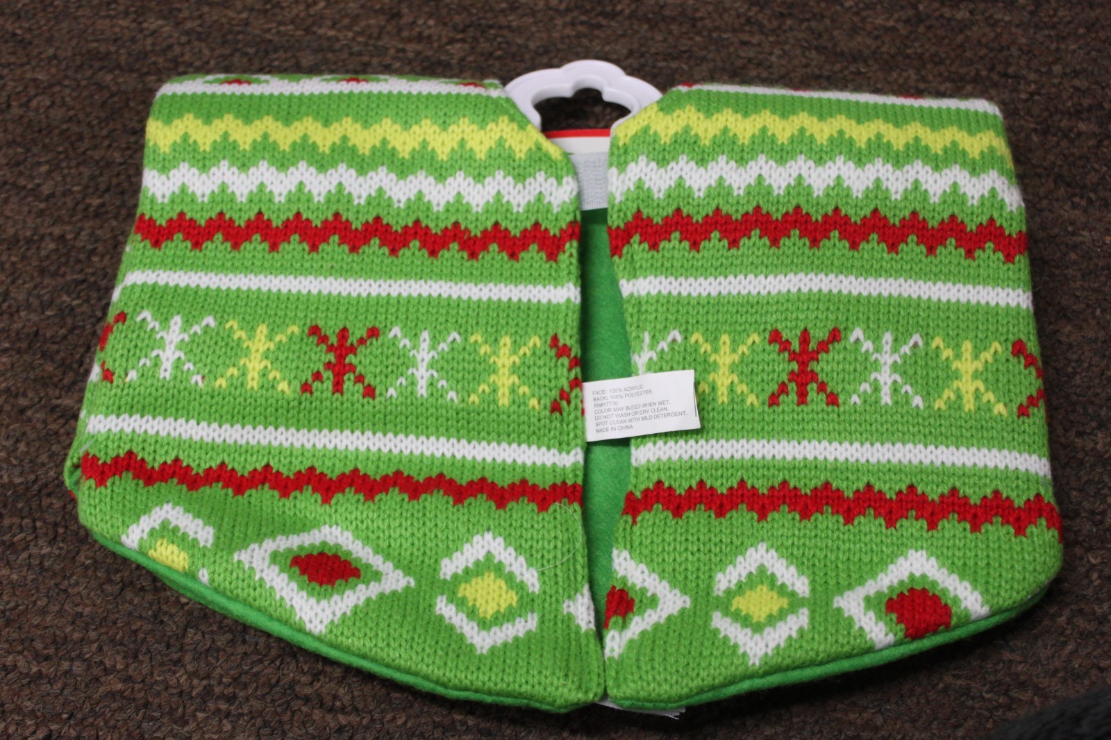 Green Knit Mini Tree Skirt - Tabletop Christmas Tree 3 Green Knit Mini Tree Skirt - Tabletop Christmas Tree - Image 3