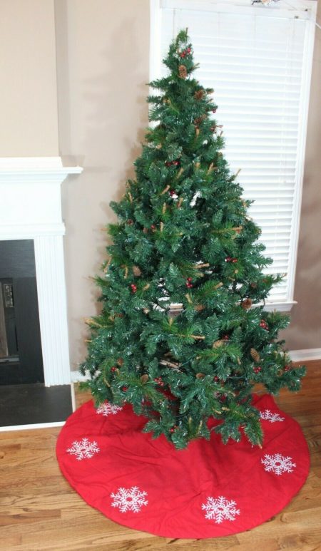 56" Snowflake Red  Christmas Tree Skirt