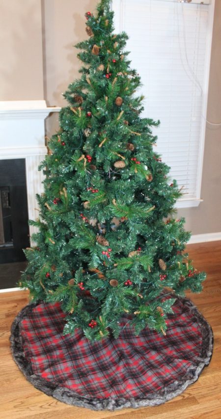 Alpine Lodge Red Gray Plaid Christmas Tree Skirt – Rustic Cabin Holiday Decor
