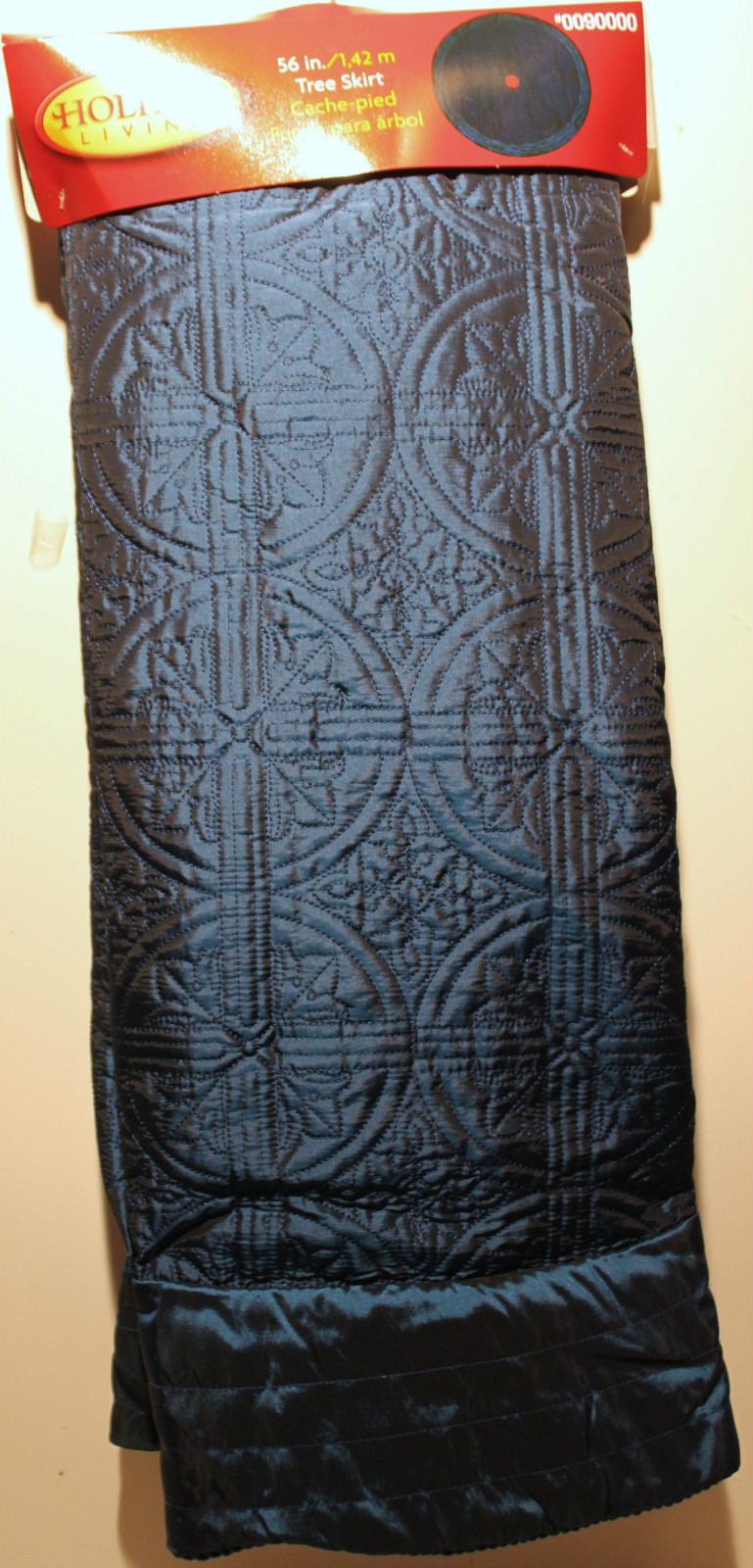 2-Set Dark Blue Matelassé Christmas Tree Skirt & Stocking – Elegant Holiday Decor 2 2-Set Dark Blue Matelassé Christmas Tree Skirt & Stocking – Elegant Holiday Decor - Image 2