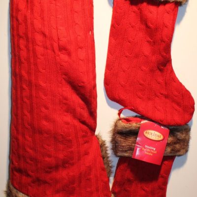 2-Set Red Knit Christmas Tree Skirt & Stocking – Holiday Decoration with Faux Fur